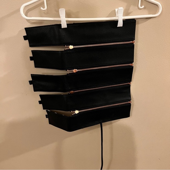 SPECIAL LIMITED EDITION 
SEPHORA BEAUTY INSIDER COLLECTION - Picture 3 of 4